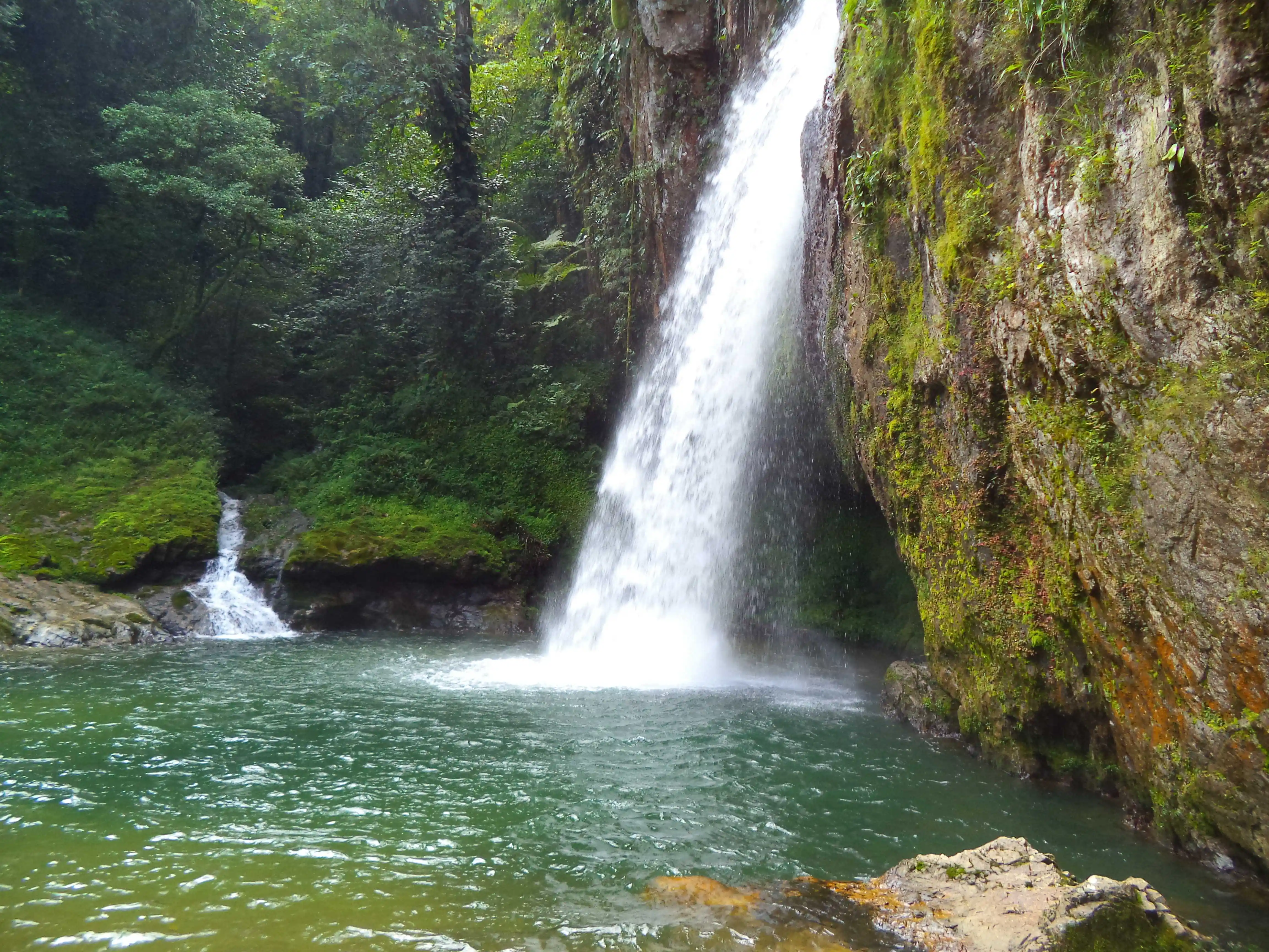 Cascada las brisas